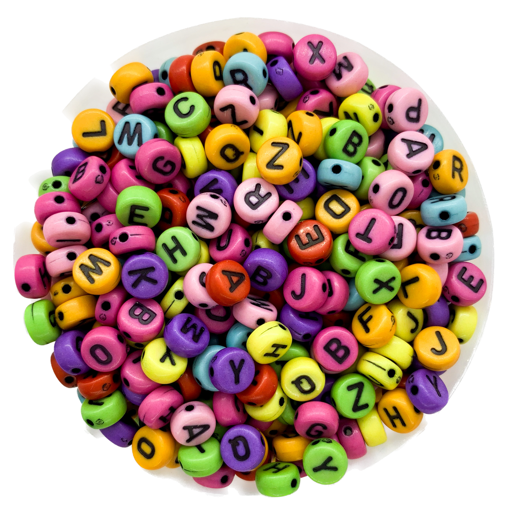 Plástico letras planas 7mm colores x 10gr.