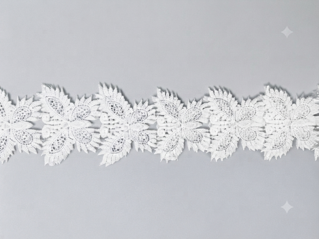 Galón broderie mariposas blanco x 1 mt