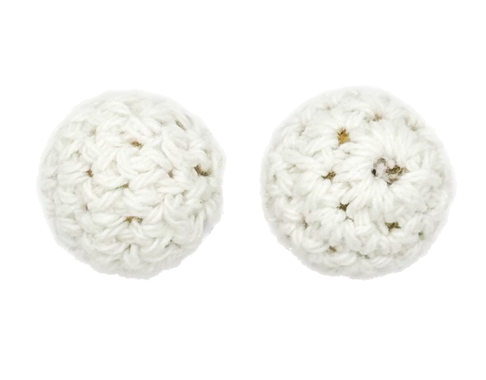 Bolitas 14mm tejidas crochet blanco x 2 un   