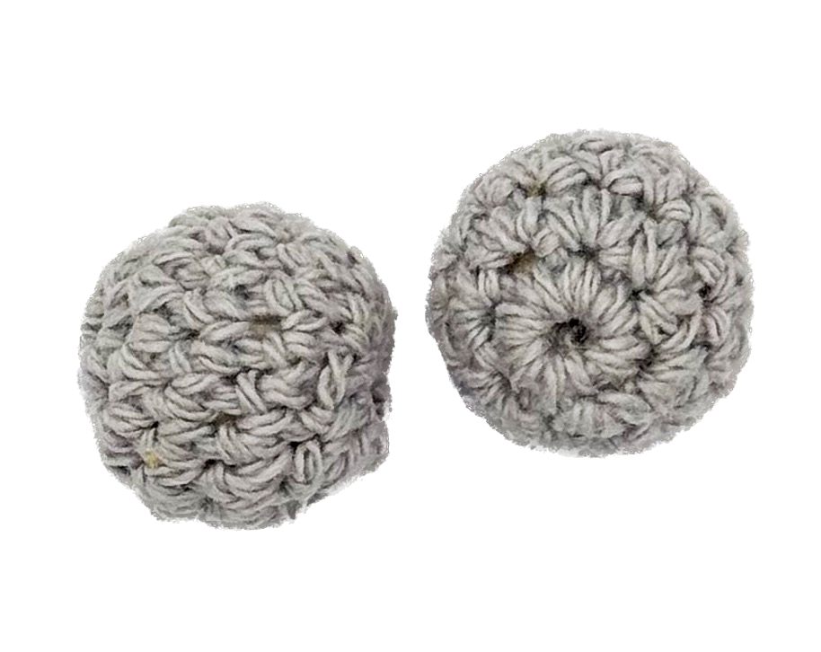 Bolitas 14mm tejidas crochet gris x 2 un   