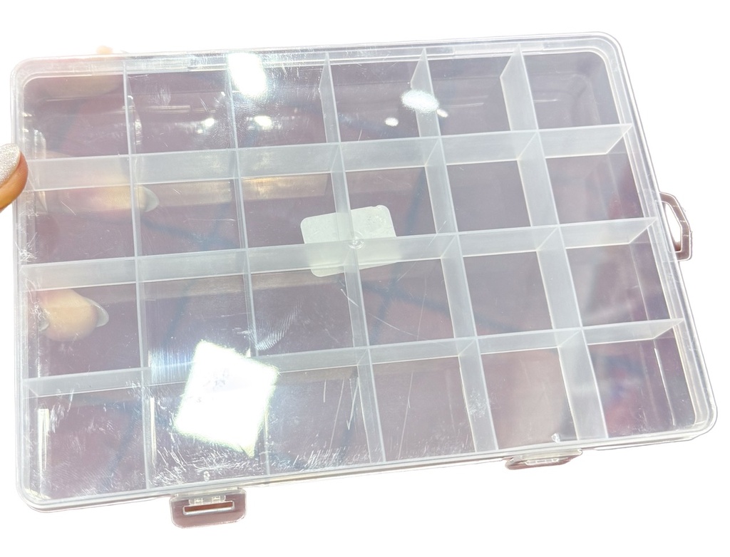Cajita organizadora rectangular 19x13x3,5 cm x 24 div  